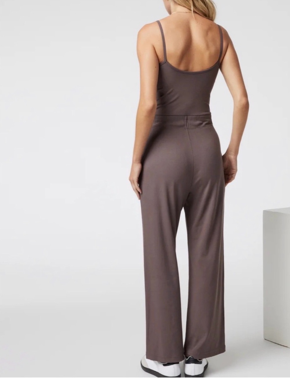 Vuori Women’s Pose Henley Jumpsuit XL - Picture 2 of 6